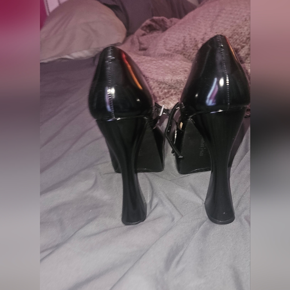 Platform heels - Picture 3 of 4